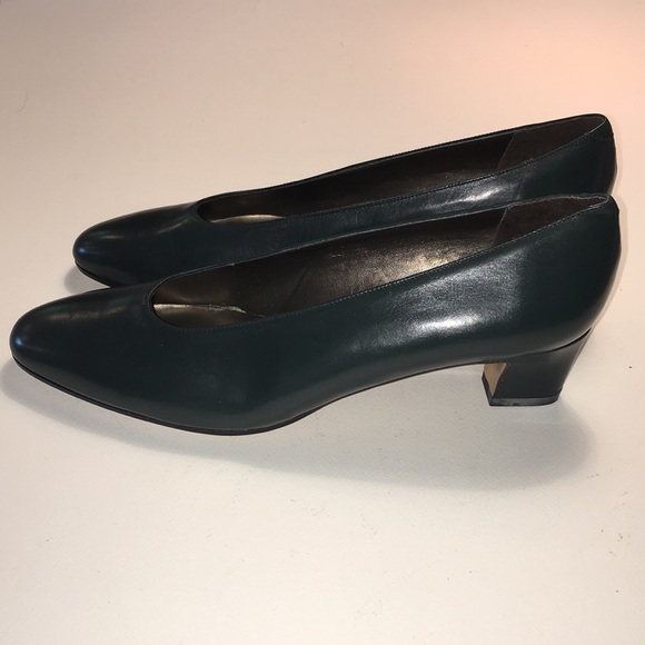 Talbots Spruce Green Heels NIB - Picture 16 of 16